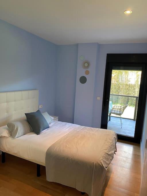 Precioso - Moderno Terraza Y Parking, 2 Hab, 2 Banos, 6-7 Pers - Dispo Abril Y Mayo Llanes Zewnętrze zdjęcie