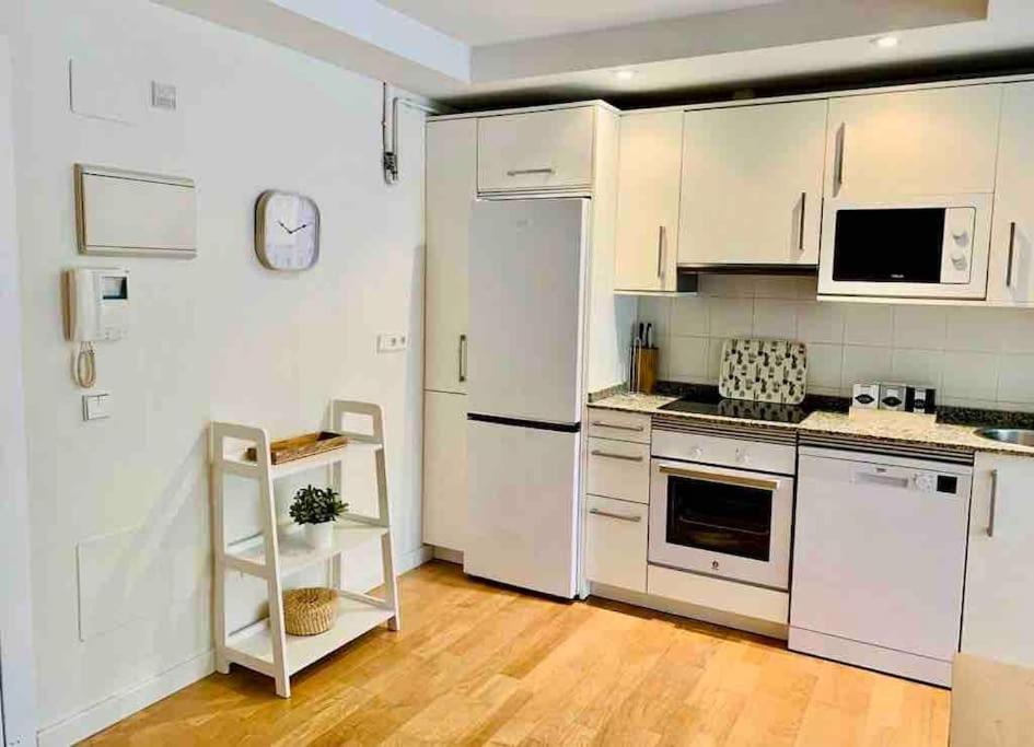 Precioso - Moderno Terraza Y Parking, 2 Hab, 2 Banos, 6-7 Pers - Dispo Abril Y Mayo Llanes Zewnętrze zdjęcie